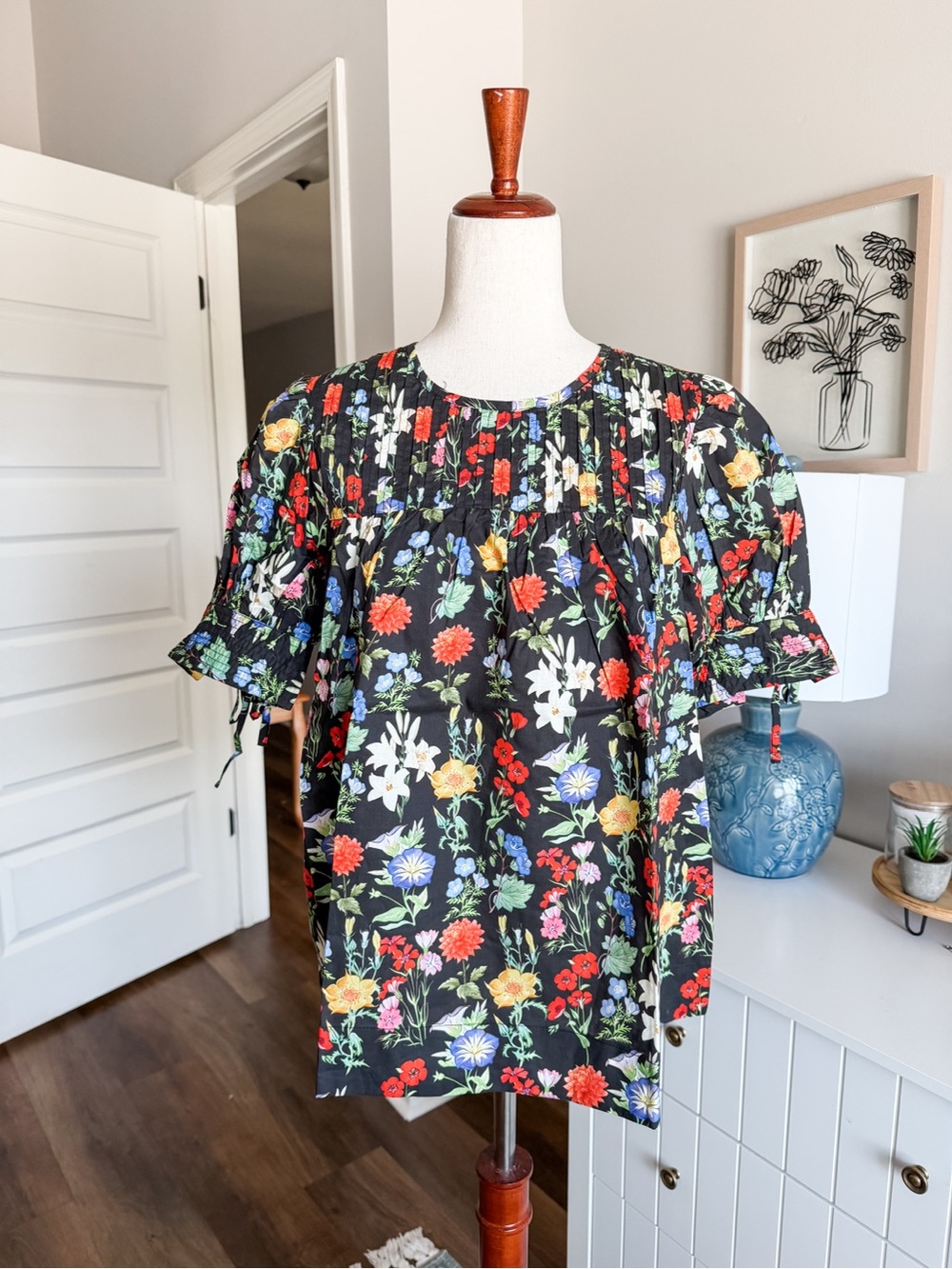 Floral Smocked Pin Tuck Cotton Black Women's Blouse